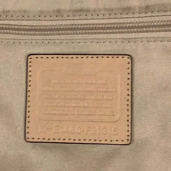 Big Logo Coach Tote - Picture 8 of 12